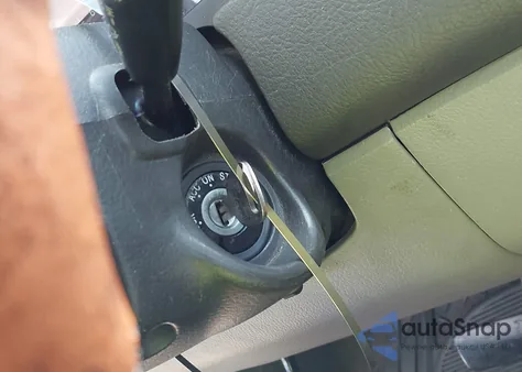 2004 Kia Sedona Ex/Lx из США, поврежденный, VIN KNDUP131346572870